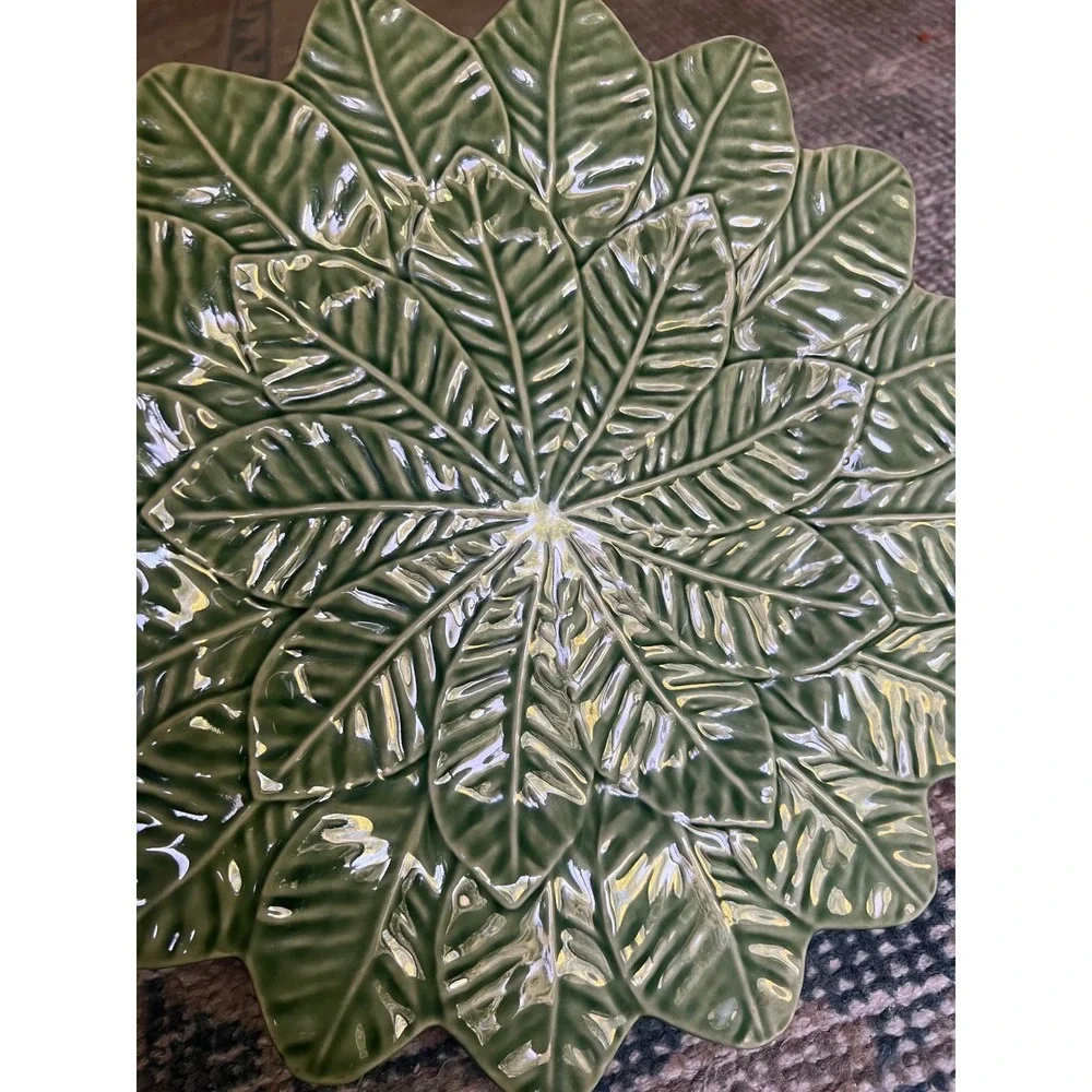 Bordallo Pinheiro Lemon Leaf Green Dinner Plate 10.5